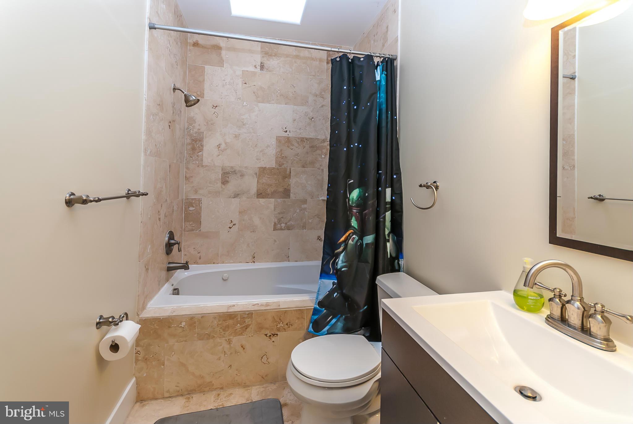 25 Michigan Avenue Northeast Washington, DC 20002 - Photo 19 of 27 Bath (Master)