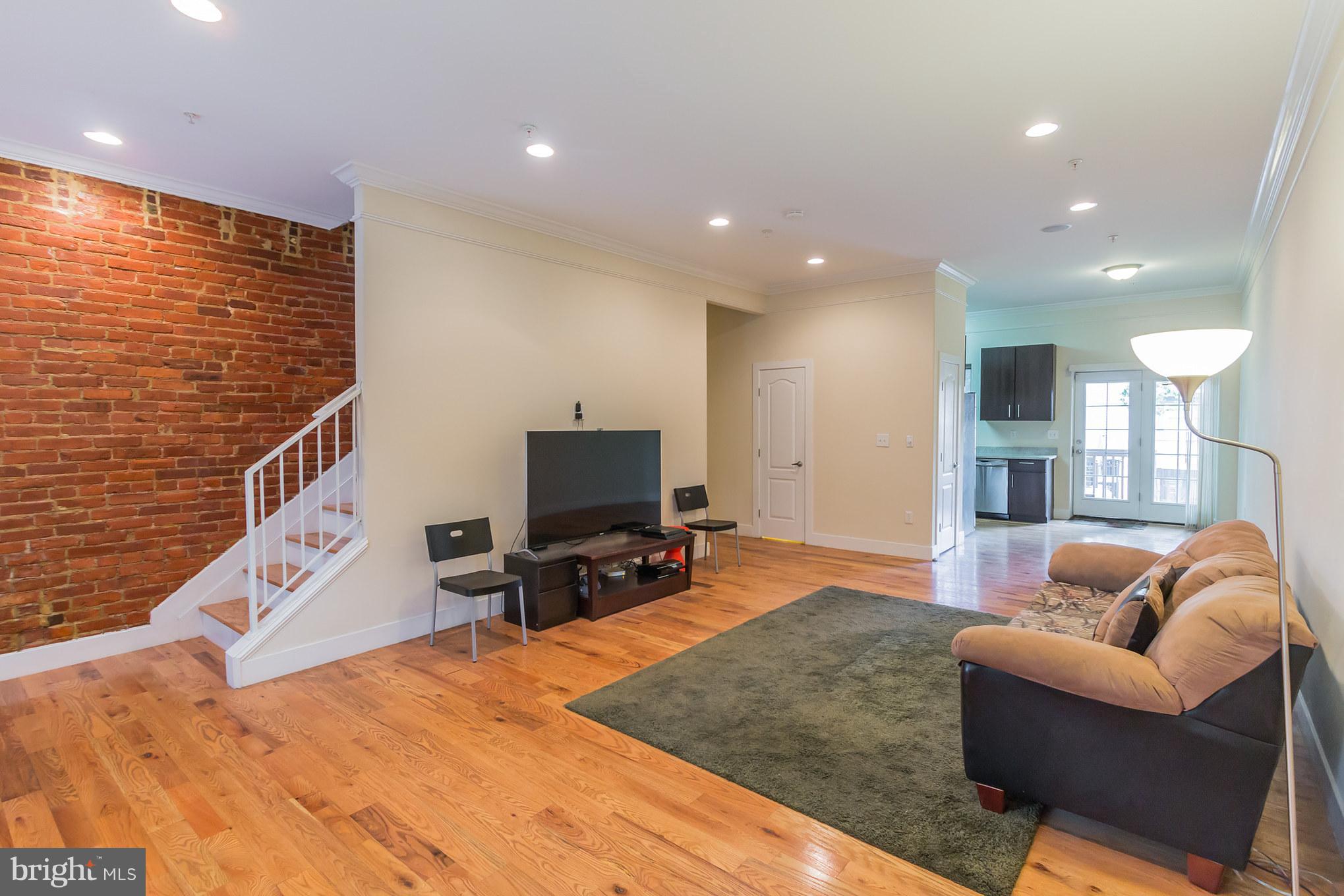 25 Michigan Avenue Northeast Washington, DC 20002 - Photo 4 of 27 living