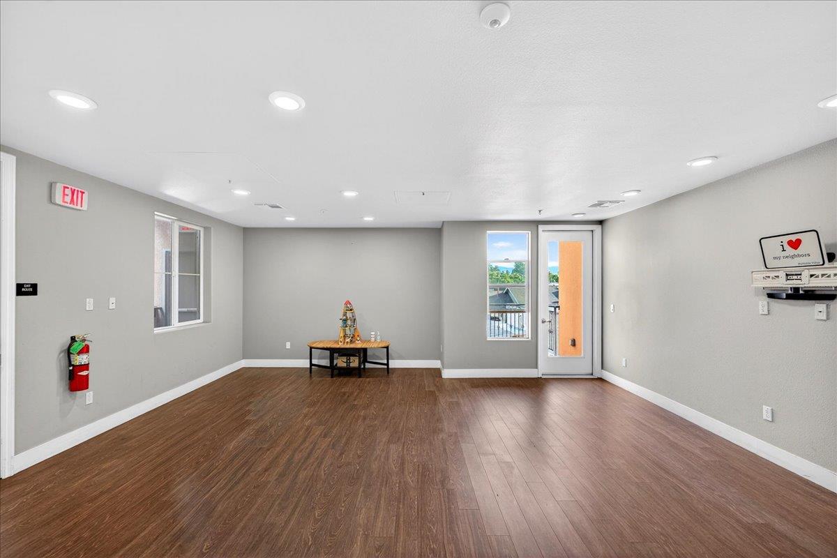 538 South Mathilda Avenue, Unit 301 Sunnyvale, CA 94086 - Photo 41 of 54