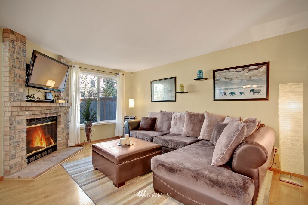 2109 186th Place Southeast Bothell, WA 98012 - Photo 3 of 12