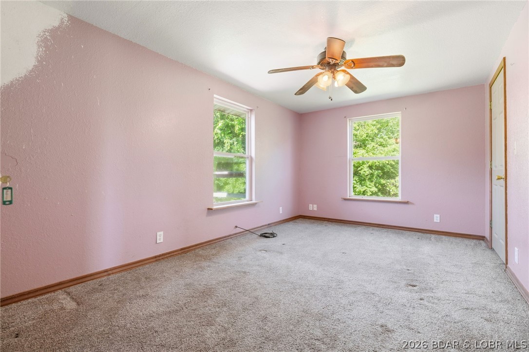 702 Doc Ridgeway Road Macks Creek, MO 65786 - Photo 20 of 56