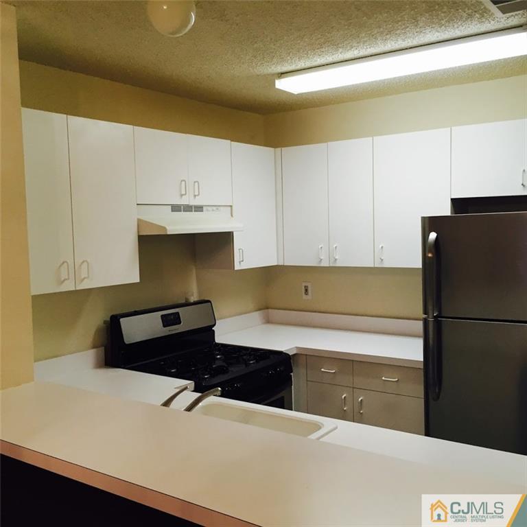 926 Edpas Road, Unit 926 New Brunswick, NJ 08901 - Photo 9 of 15 Gallery Image 9