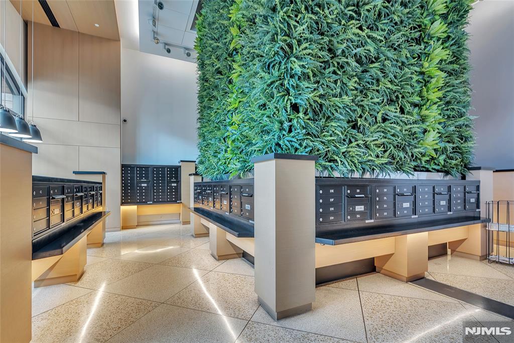 250 Gorge Road, Unit 21E Cliffside Park, NJ 07010 - Photo 18 of 21