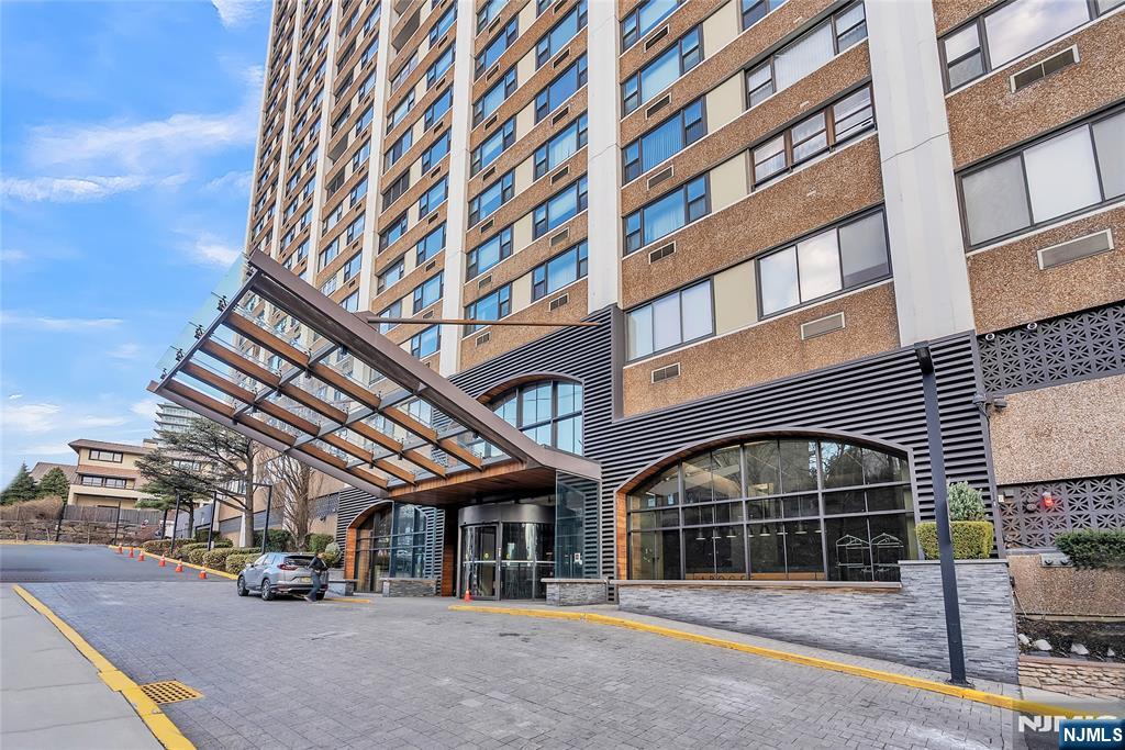 250 Gorge Road, Unit 21E Cliffside Park, NJ 07010 - Photo 19 of 21 not sure