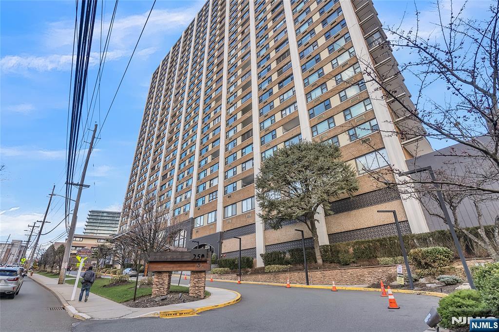 250 Gorge Road, Unit 21E Cliffside Park, NJ 07010 - Photo 9 of 21 a view of tall building