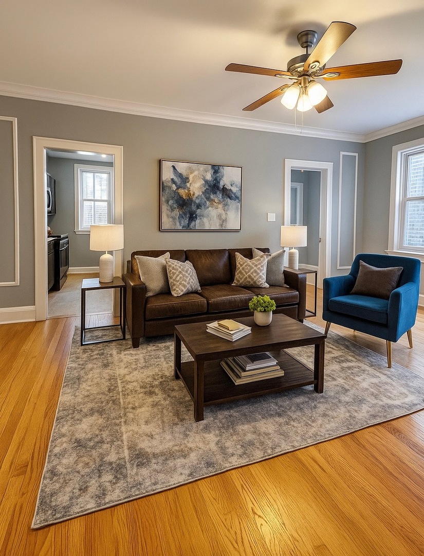 6231 North Francisco Avenue, Unit 2S Chicago, IL 60659 - Photo 13 of 24 a living room with furniture and a rug