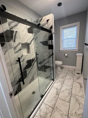 $1,900 | 6231 North Francisco Avenue, Unit 2S, Chicago, IL 60659