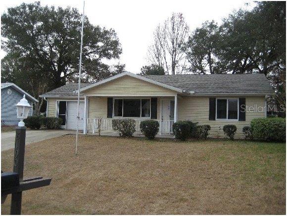 8190 Southwest 109 Street Road Ocala, FL 34481 - Photo 1 of 1 Primary Photo