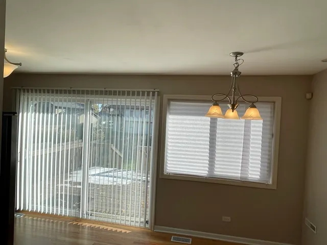 $233,500 | 125 Deerpath Road, Matteson, IL 60443