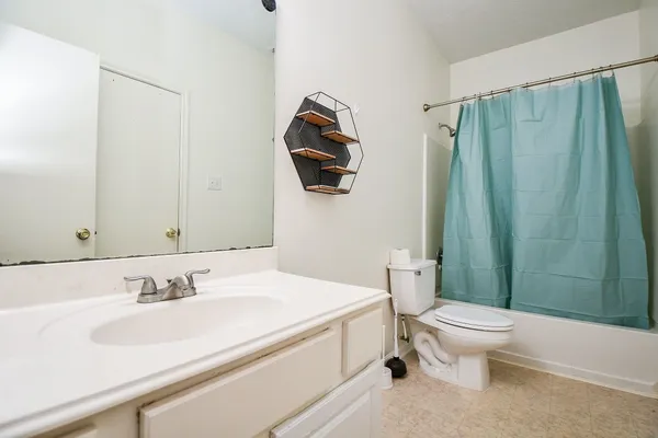 $2,700 | 9641 Weldridge Drive, Sugar Land, TX 77498