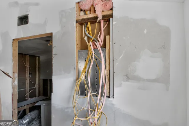 $100,000 | 115 Pear Street, Valdosta, GA 31601