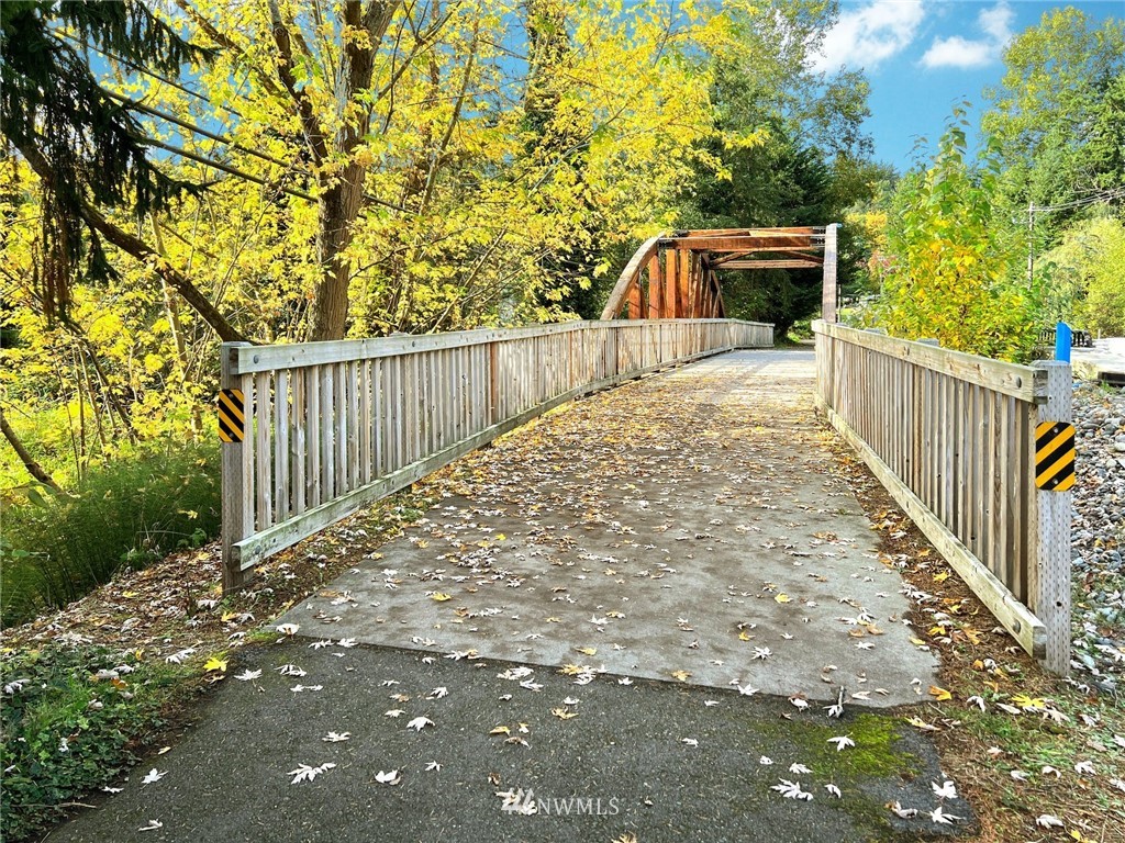 3318 238th Place Southeast Bothell, WA 98021 - Photo 34 of 36 a view of a pathway with a small yard
