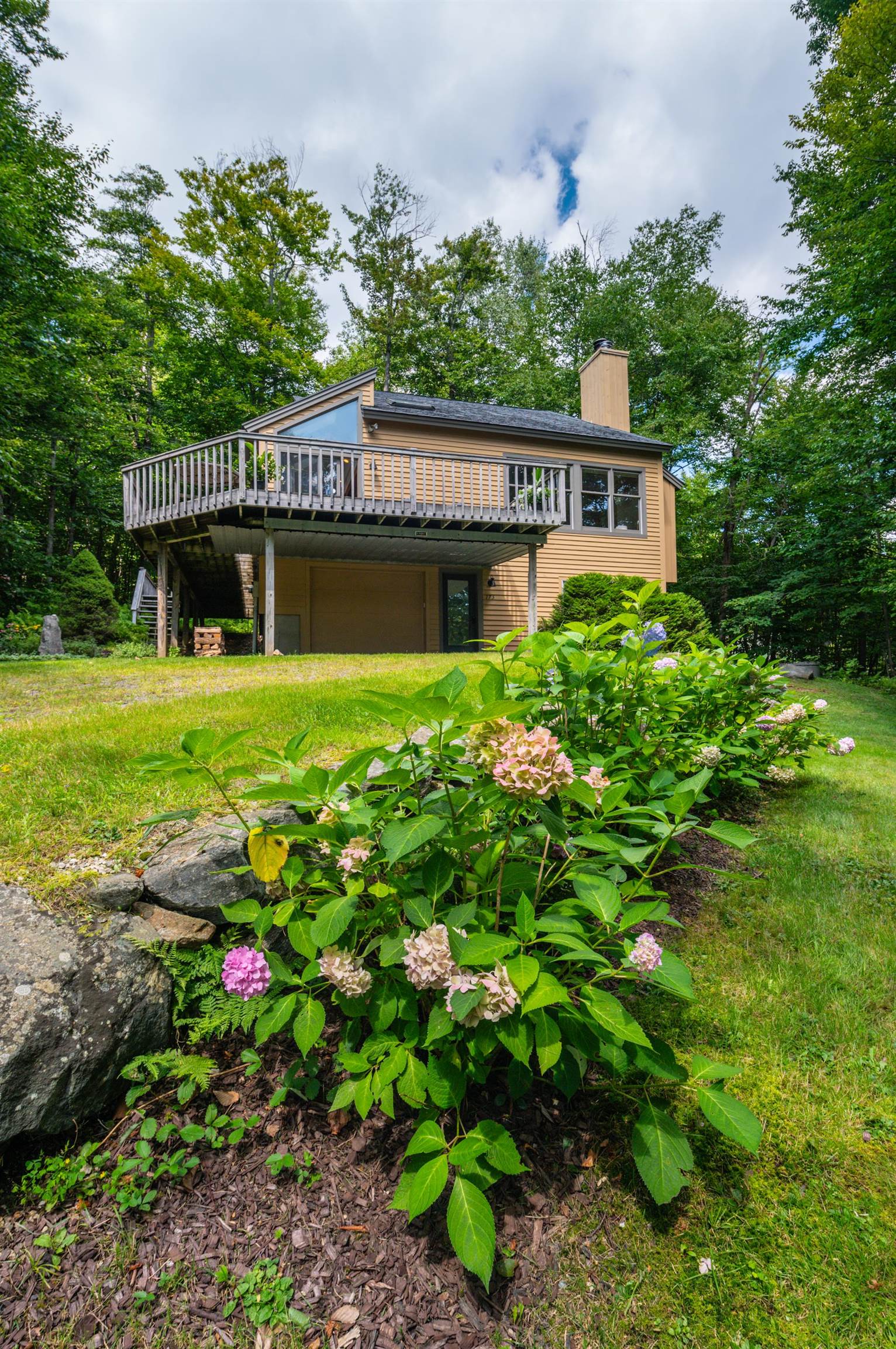 173 Howes Loop Wilmington, VT 05363 - Photo 20 of 37 Gallery Image 20