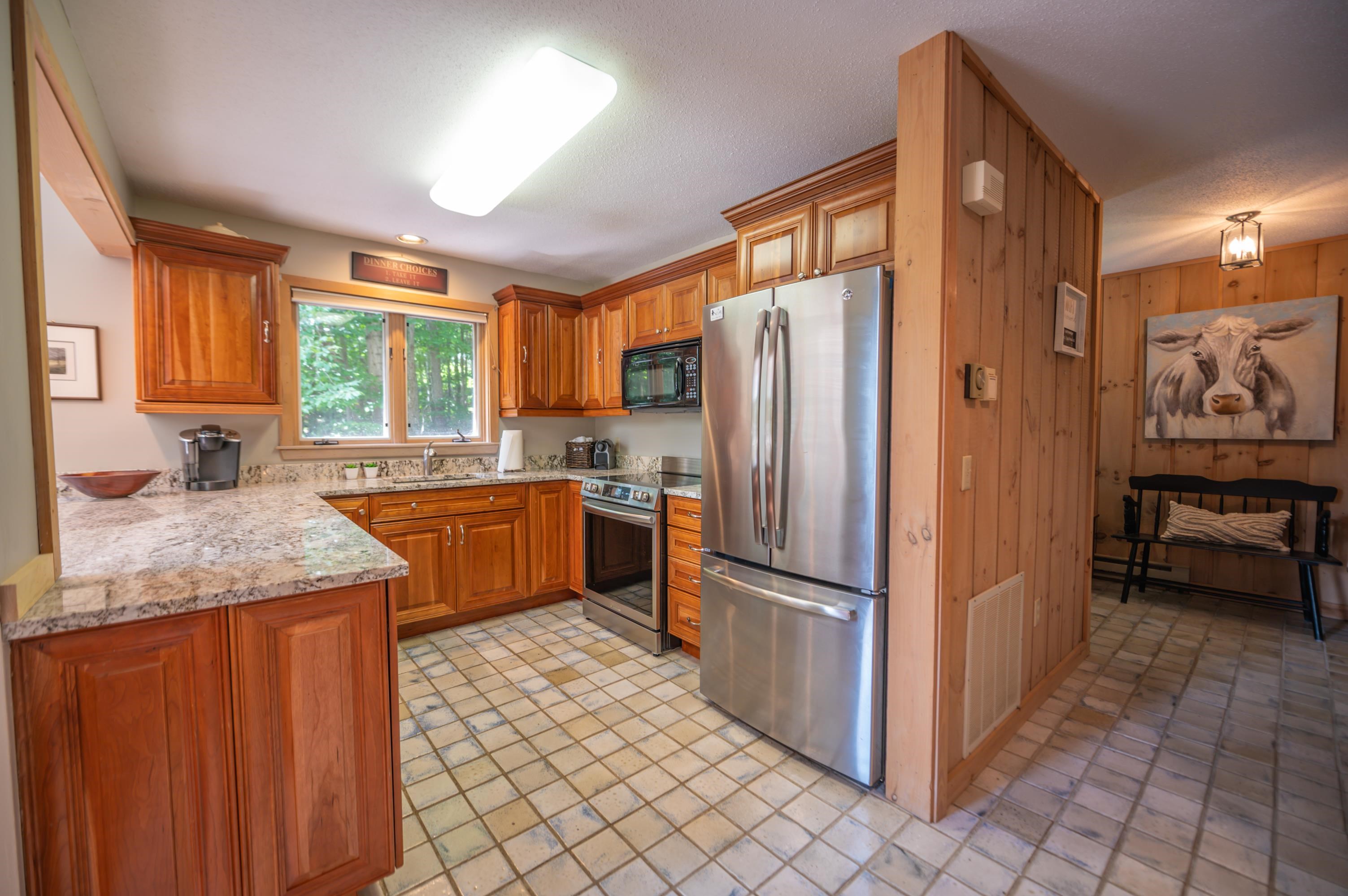 173 Howes Loop Wilmington, VT 05363 - Photo 3 of 37 Gallery Image 3