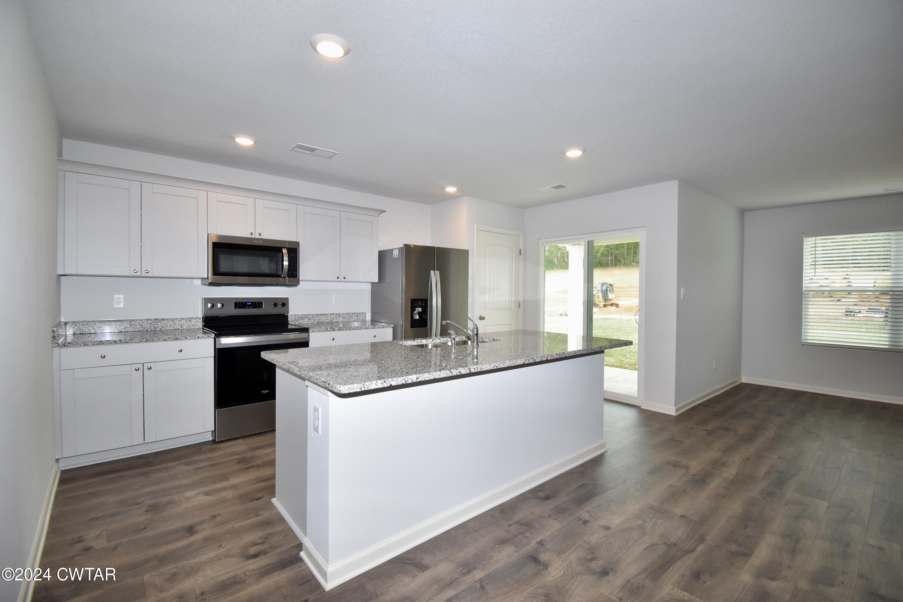 31 Vintage Grove Road Jackson, TN 38305 - Photo 4 of 15 Kitchen