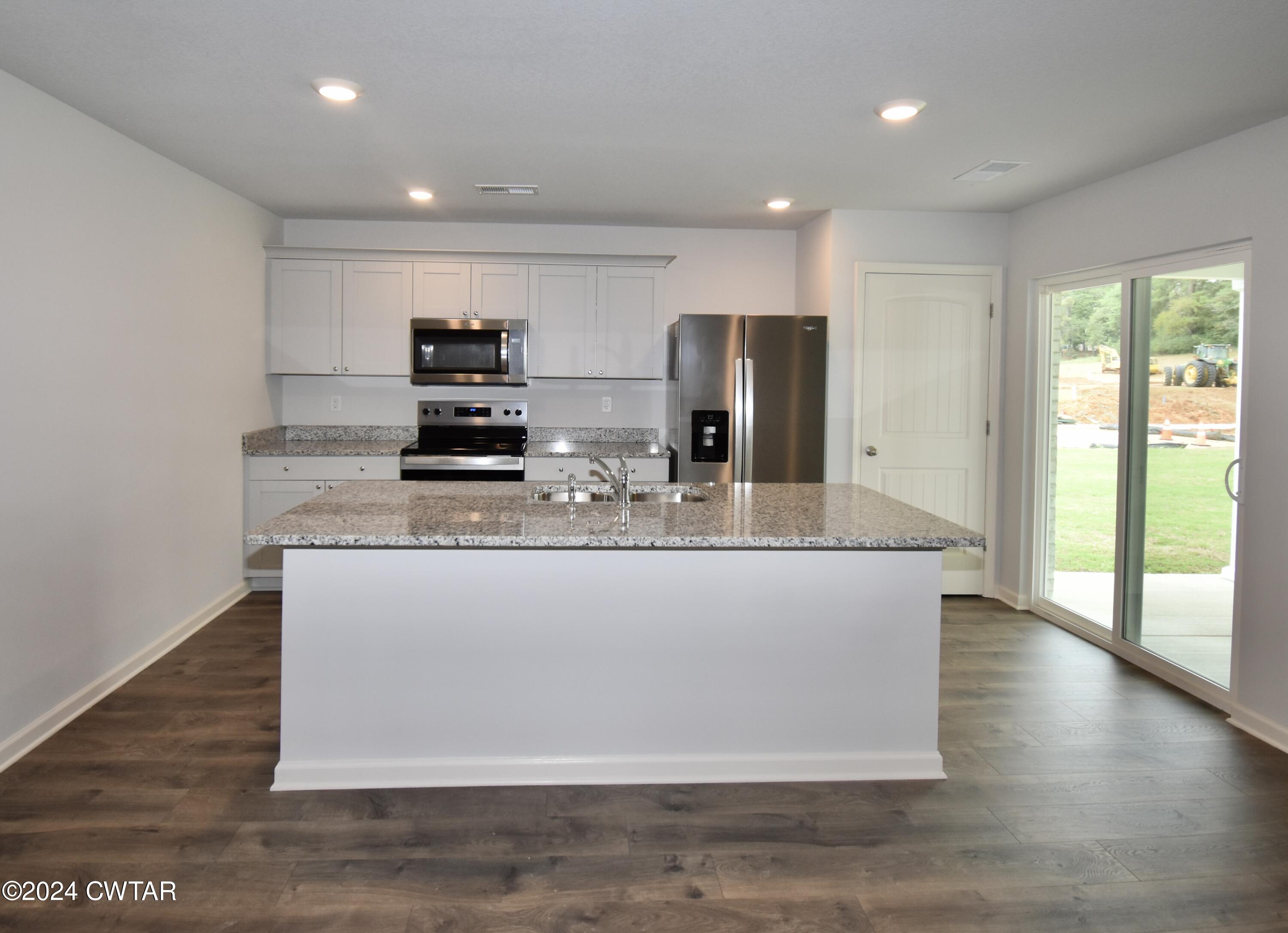 31 Vintage Grove Road Jackson, TN 38305 - Photo 8 of 15 Kitchen