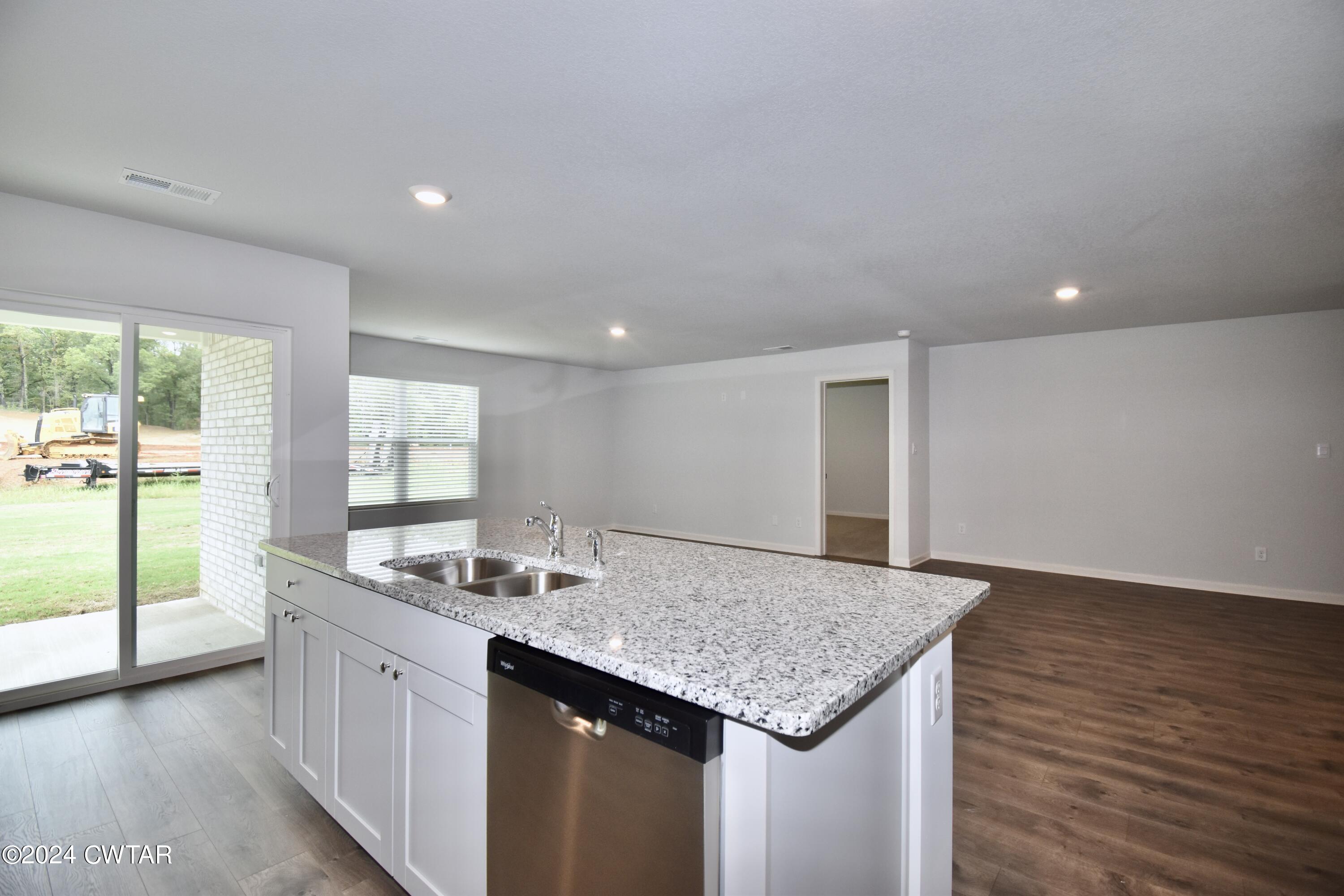 31 Vintage Grove Road Jackson, TN 38305 - Photo 10 of 15 Kitchen