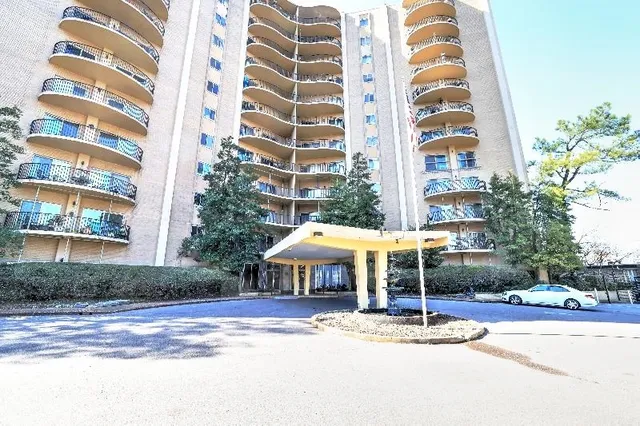 $195,000 | 475 North Highland Street, Unit 3G, Memphis, TN 38122