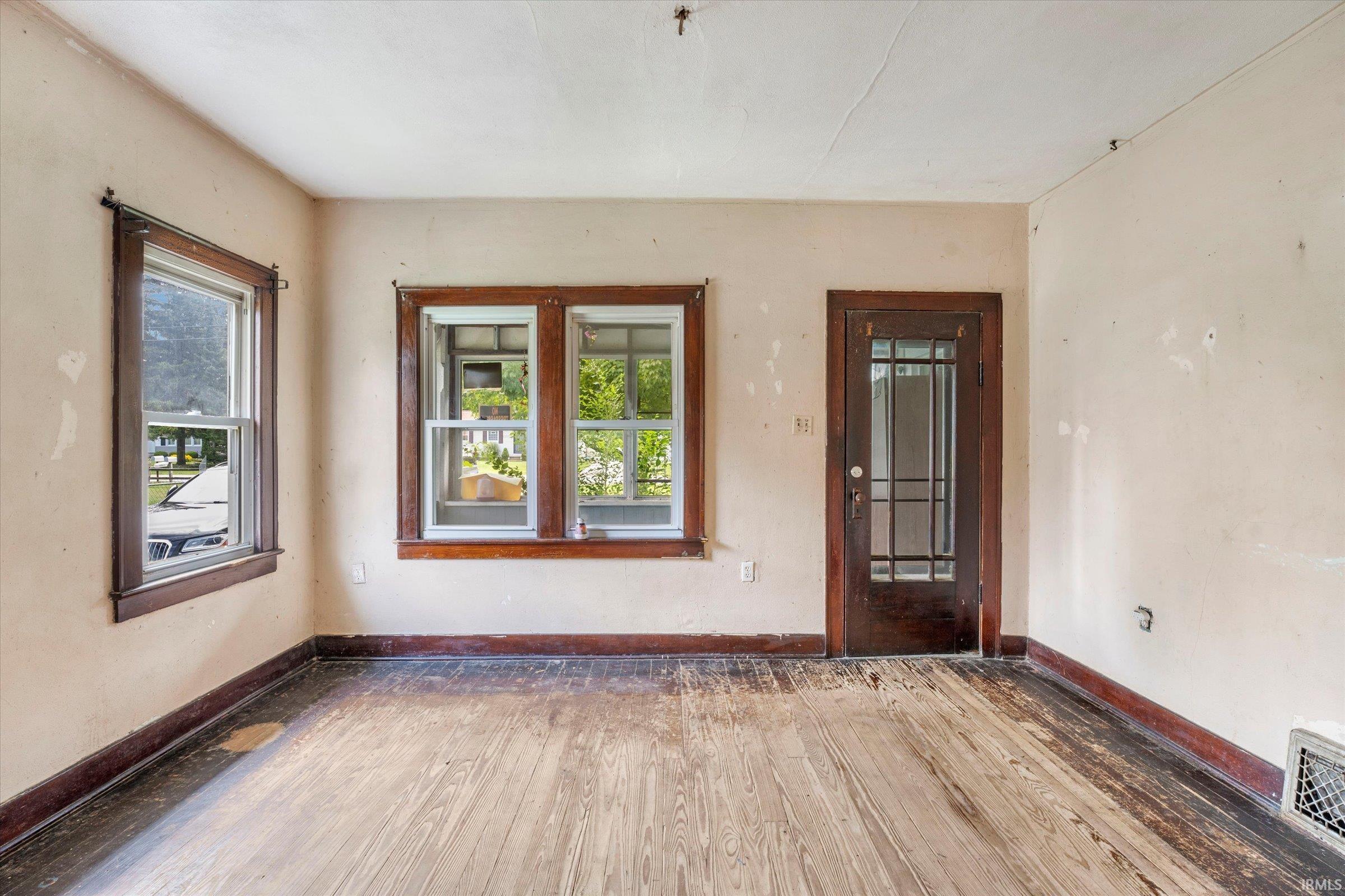 20099 Brick Road South Bend, IN 46637 - Photo 17 of 27