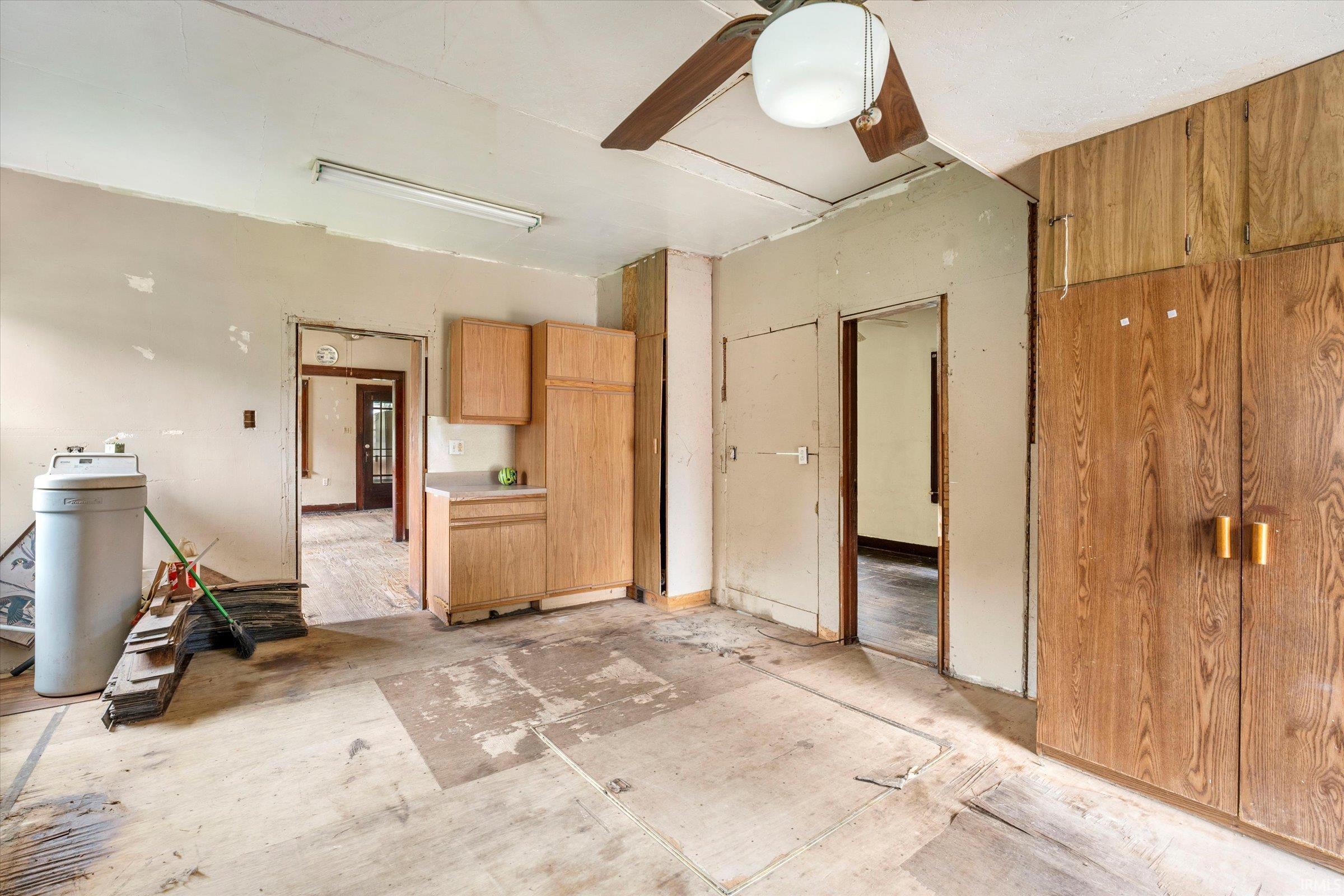 20099 Brick Road South Bend, IN 46637 - Photo 4 of 27