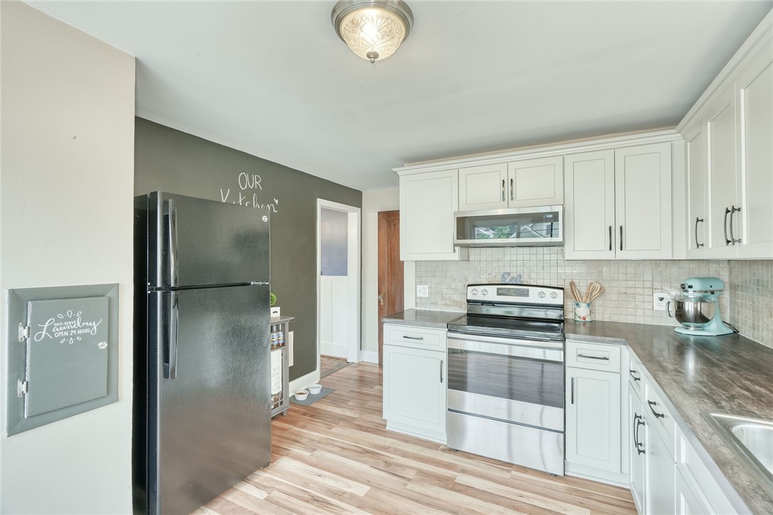 84 Falstaff Road Irondequoit, NY 14609 - Photo 13 of 48