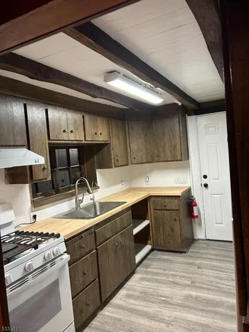 $2,700 | 3 Kushaqua Trail North, West Milford, NJ 07421