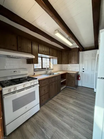 $2,700 | 3 Kushaqua Trail North, West Milford, NJ 07421