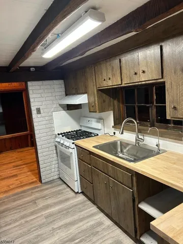 $2,700 | 3 Kushaqua Trail North, West Milford, NJ 07421