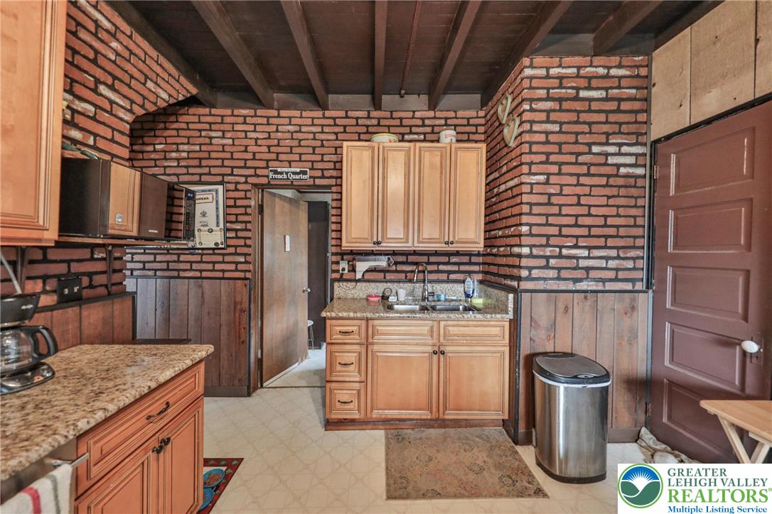 1005 7th Street Whitehall, PA 18052 - Photo 25 of 74