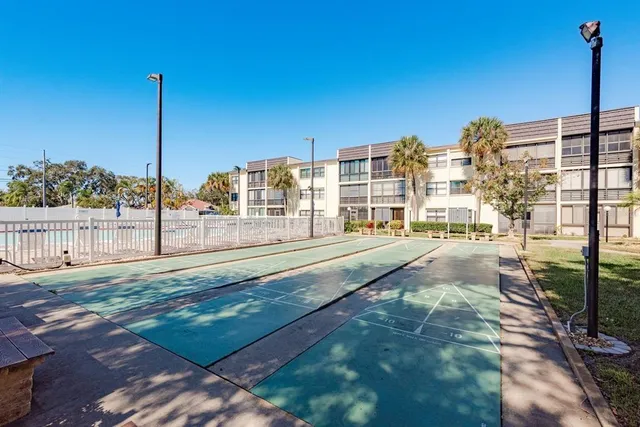 $219,900 | 14255 Rosemary Lane, Unit 8204, Largo, FL 33774