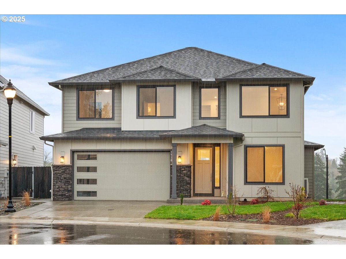 3510 North 11th Circle Ridgefield, WA 98642 - Photo 45 of 47 a front view of a house