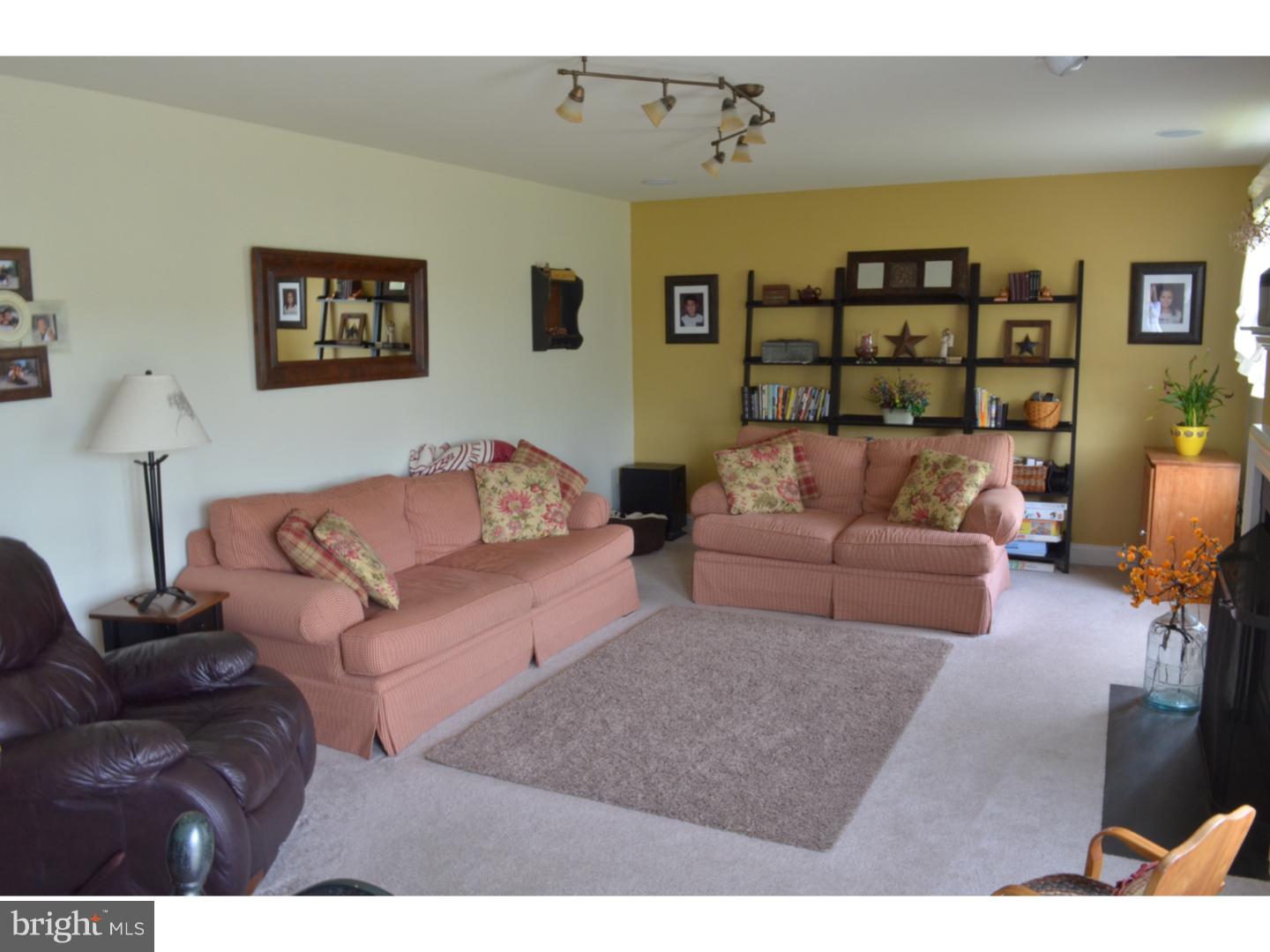 49 Harry Avenue Reading, PA 19607 - Photo 5 of 23 Family Room