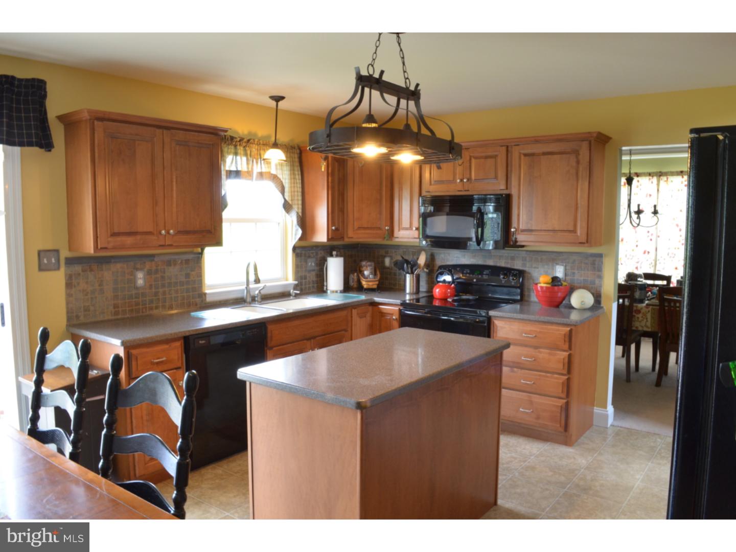 49 Harry Avenue Reading, PA 19607 - Photo 7 of 23 Kitchen