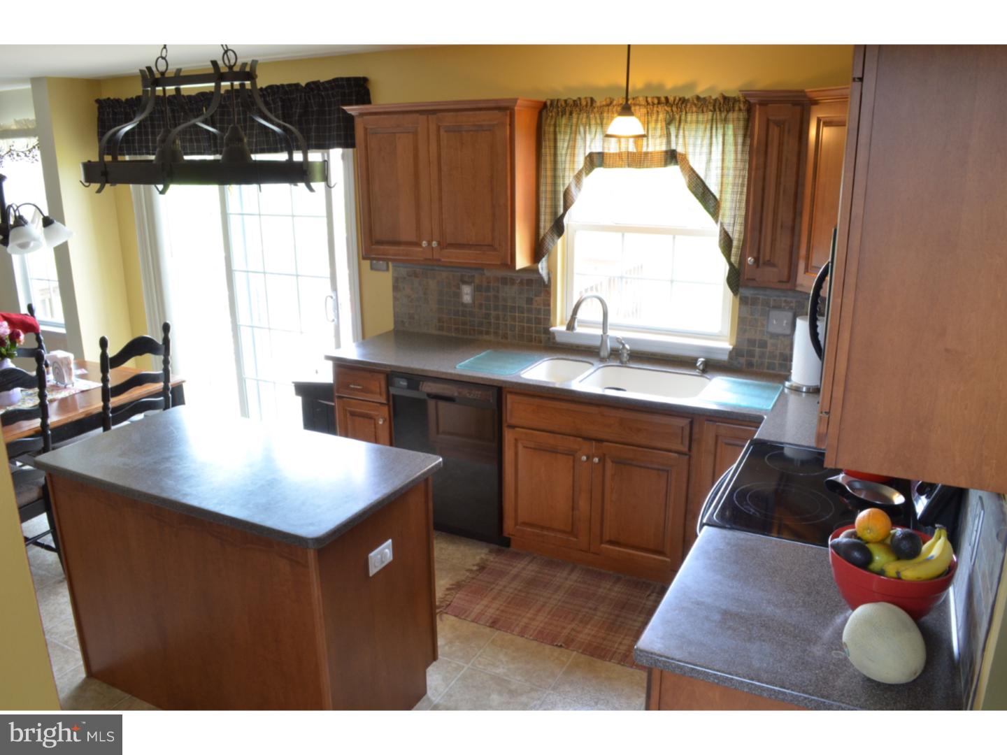 49 Harry Avenue Reading, PA 19607 - Photo 8 of 23 Kitchen