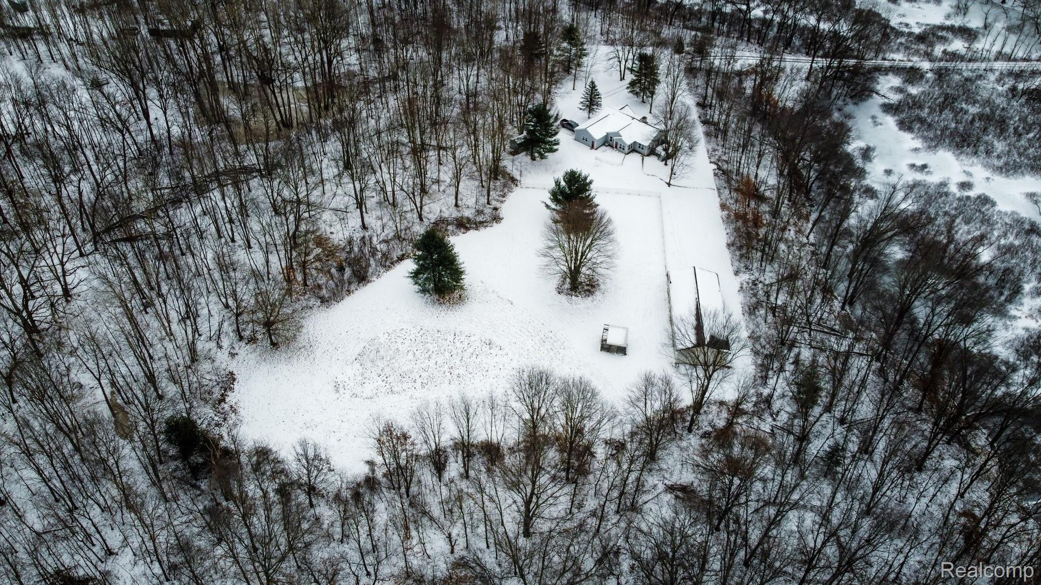 267 Brighton Road Howell, MI 48843 - Photo 4 of 25 DJI_0088.jpg