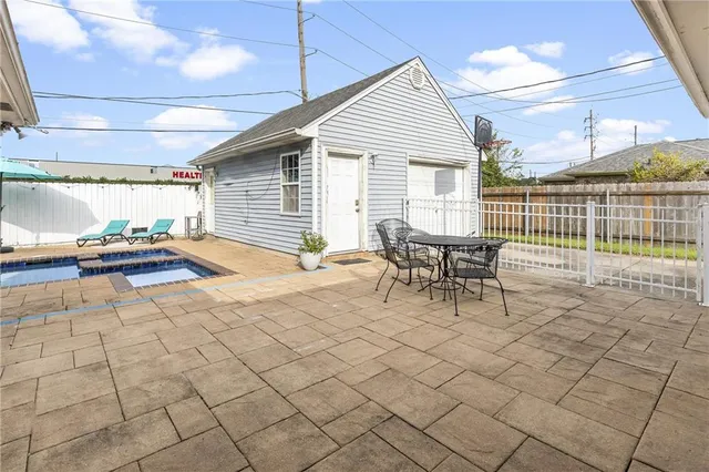 $330,000 | 269 Villere Drive, Destrehan, LA 70047