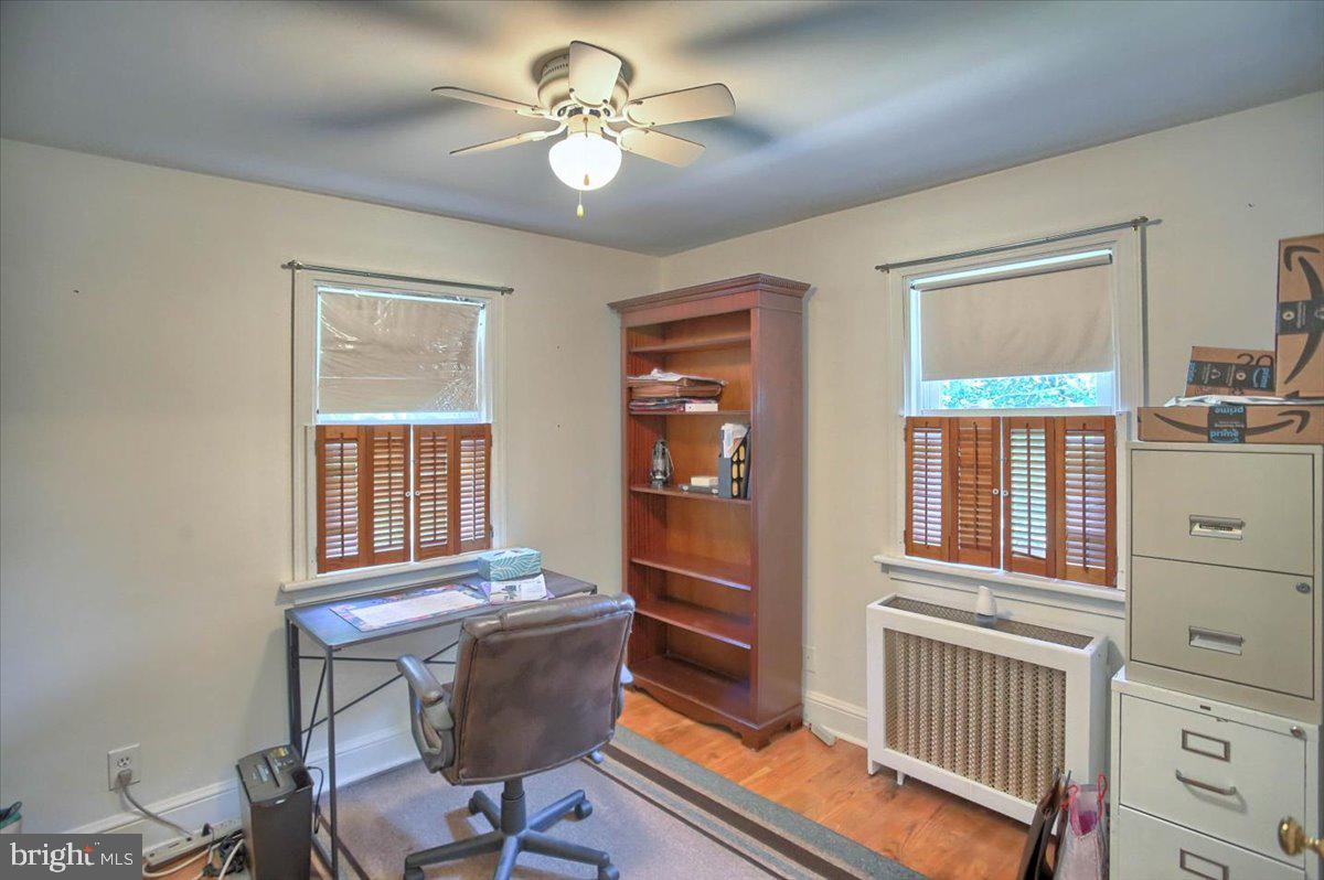 4132 Ridgeview Road Harrisburg, PA 17112 - Photo 9 of 15 BEDROOM # 3 / OFFICE