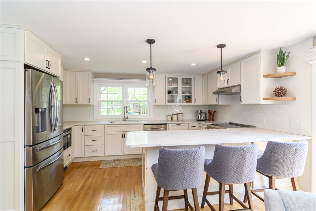 9 Lotus Path Natick, MA 01760 - Photo 3 of 22