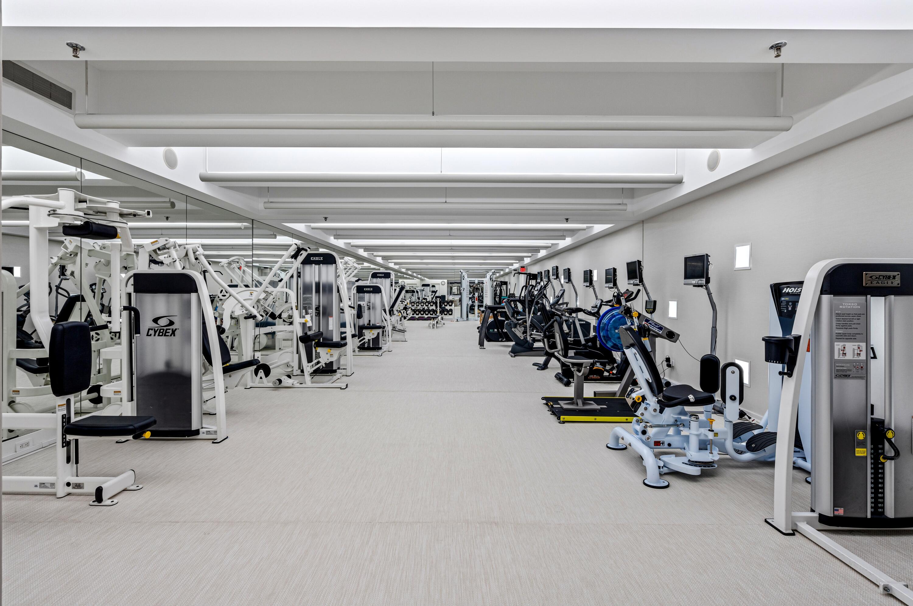 2 North Breakers Row, Unit N25 Palm Beach, FL 33480 - Photo 71 of 79 a view of a room with gym equipment