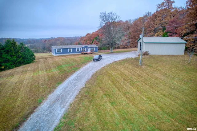 $279,500 | 890 Gilead Church Road, Simpson, IL 62985