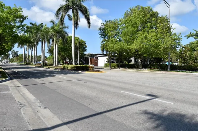 $1,500 | 3125 Barrett Avenue, Naples, FL 34112