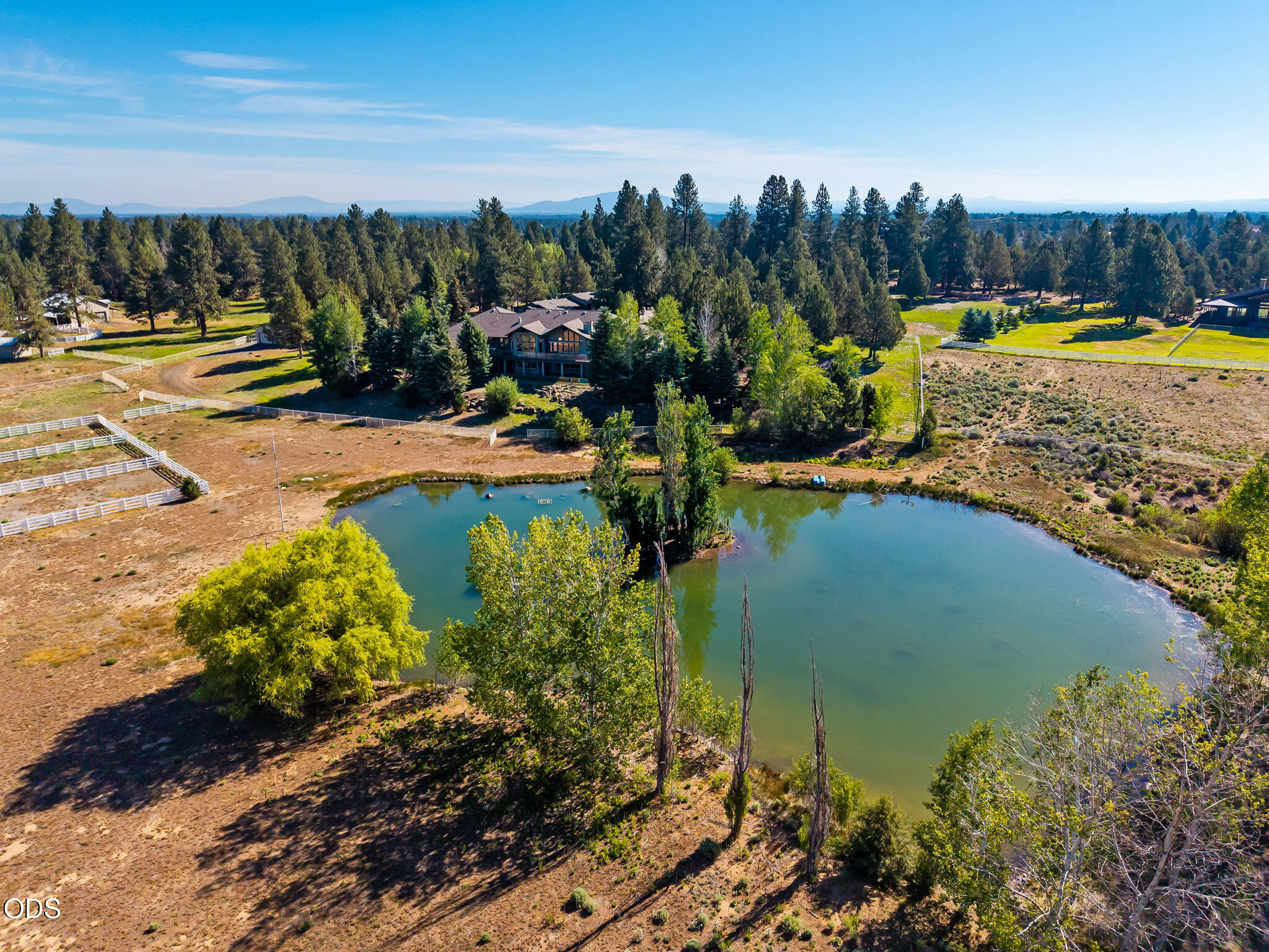 21955 Rickard Road Bend, OR 97702 - Photo 46 of 50