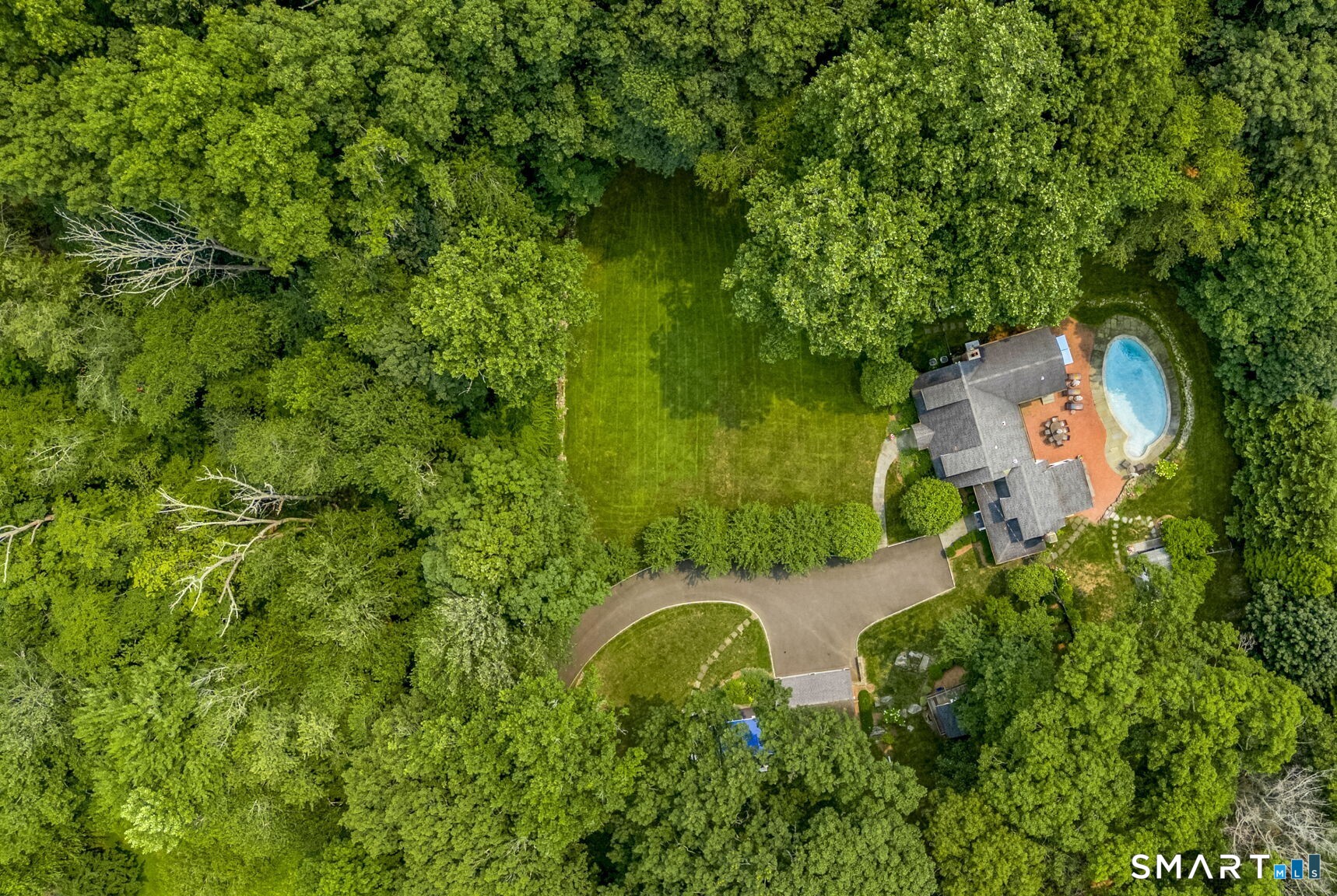 245 Cedar Road Fairfield, CT 06890 - Photo 38 of 38 Gallery Image 38
