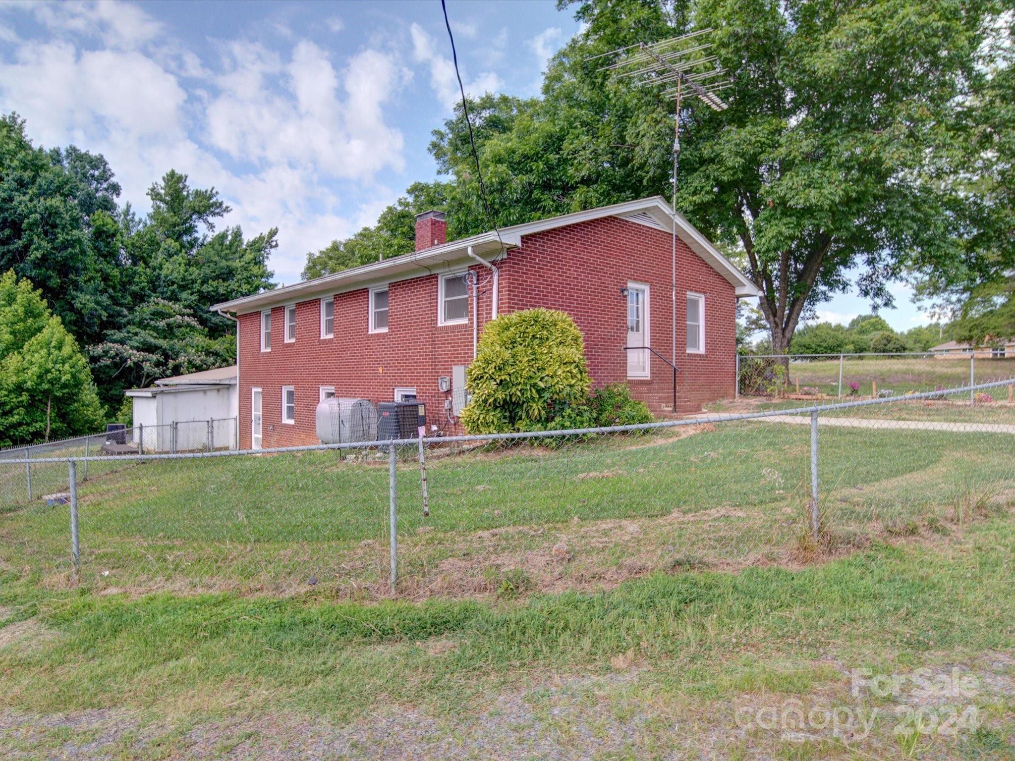 32434 Charlie Road Albemarle, NC 28001 - Photo 6 of 17 Gallery Image 6