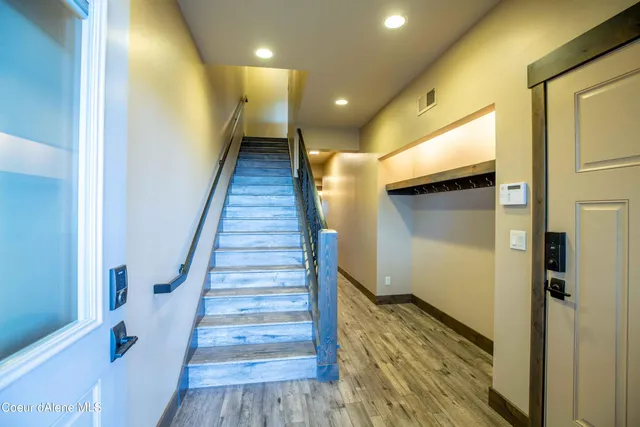 $1,650,000 | 56 Palouse Drive, Nordman, ID 83848