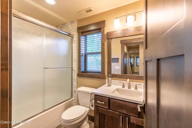 $1,650,000 | 56 Palouse Drive, Nordman, ID 83848