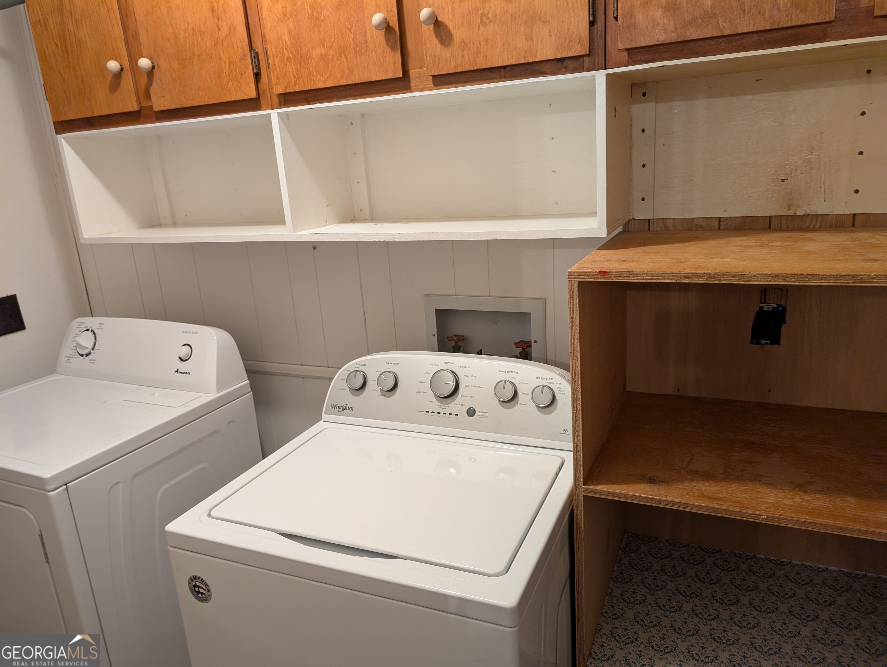 218 City Pond Road Barnesville, GA 30204 - Photo 19 of 51 a utility room with dryer and washer