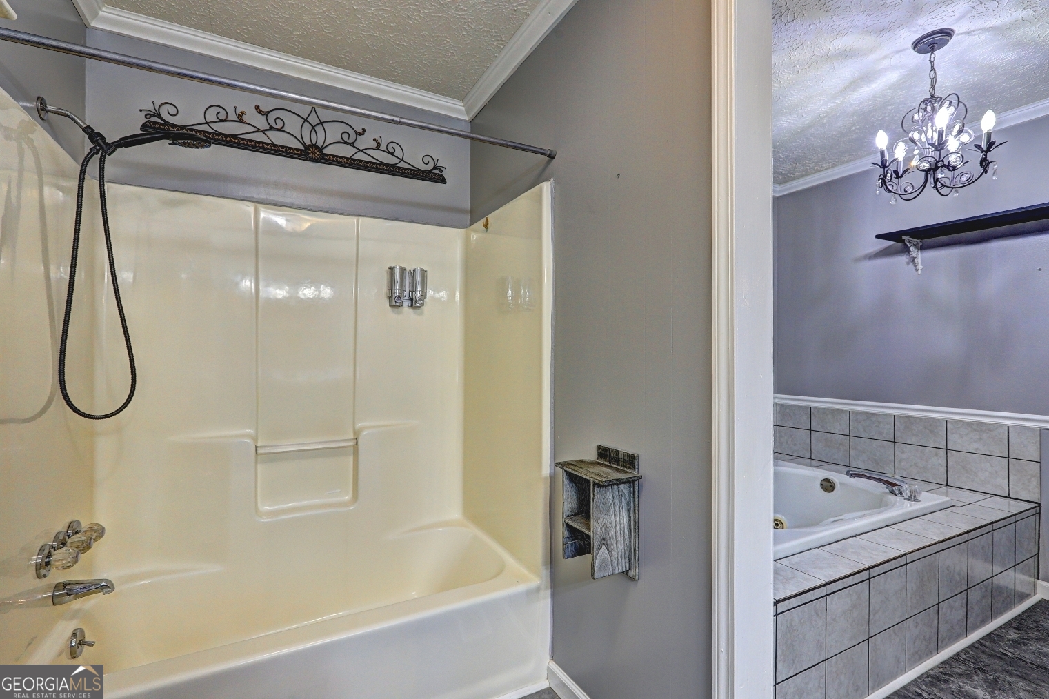 218 City Pond Road Barnesville, GA 30204 - Photo 35 of 51 a bathroom with a tub sink and mirror