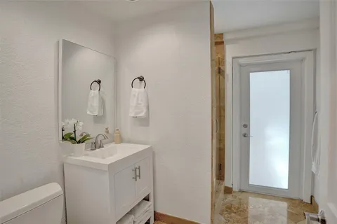 $1,550,000 | 2740 Northeast 29th Street, Fort Lauderdale, FL 33306