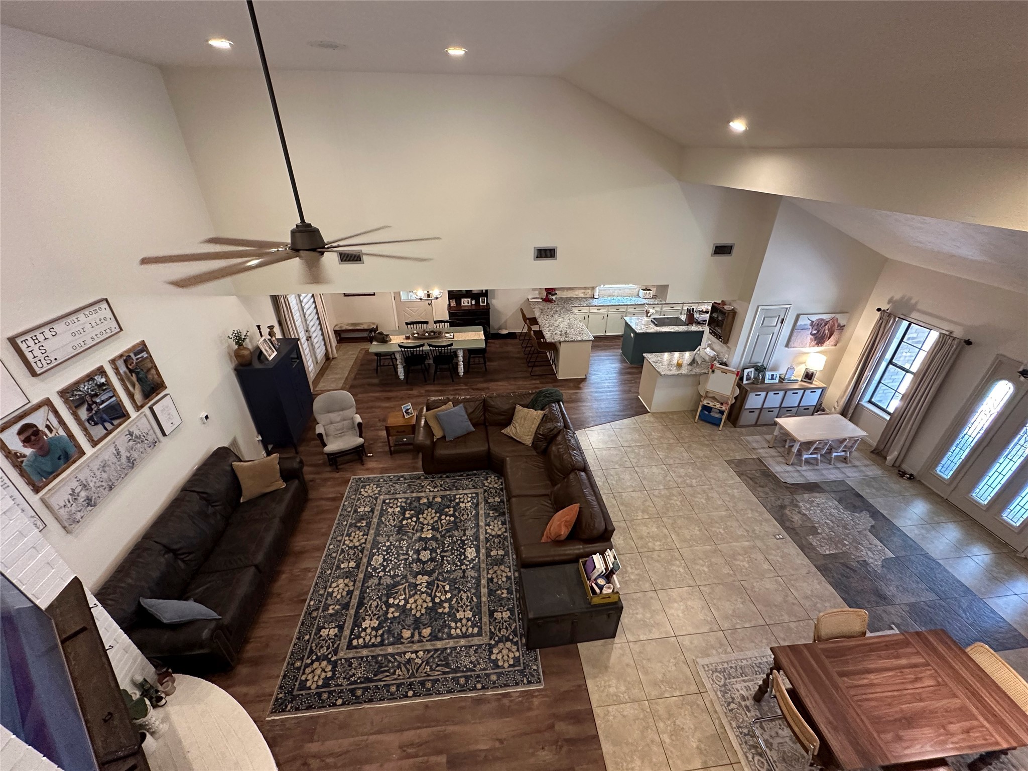2012 Wilson Road El Campo, TX 77437 - Photo 2 of 50 a living room with furniture